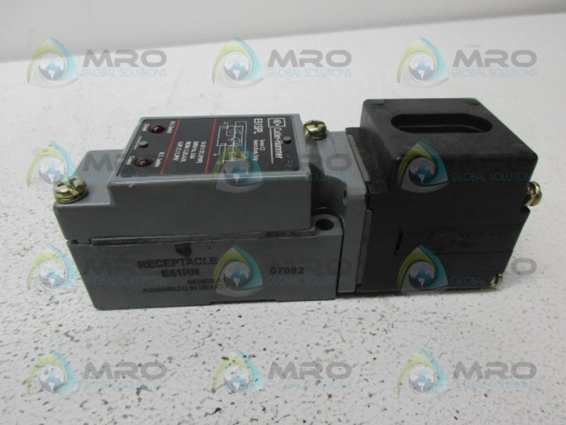 CUTLER HAMMER E51DF3 FIBER OPTIC PROXIMITY SWITCH UNMP