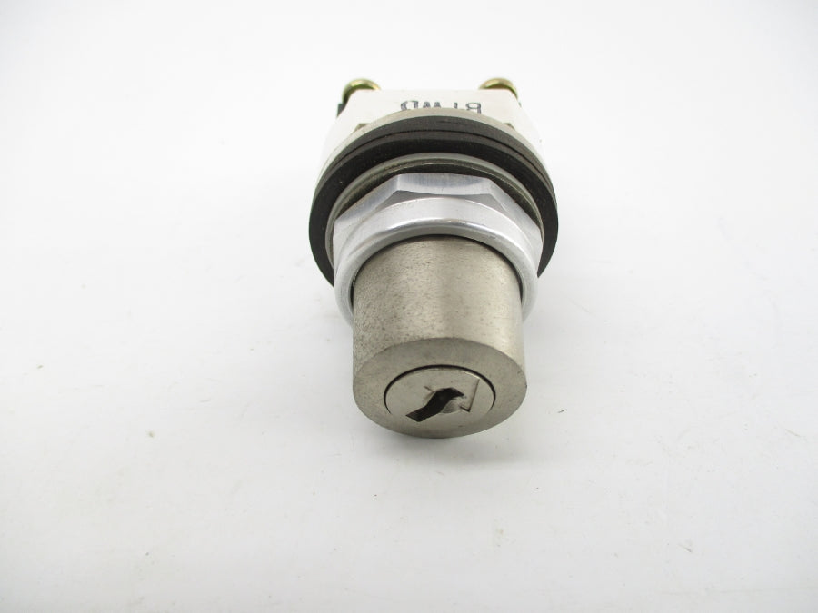 ALLEN BRADLEY 800T-H48 SER. T (NO KEY) (AS PICTURED) NSNP