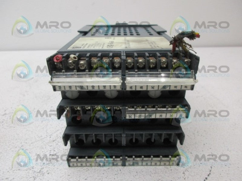EUROTHERM 2404/CC/VH/YH/YC/XX/XX/XX/XX/XX/ENG/XXXXX/XXXXXX  UNMP