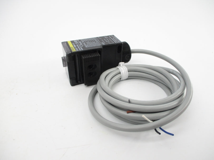 OMRON E3JU-XM4T-3 250VAC 3A NSNP