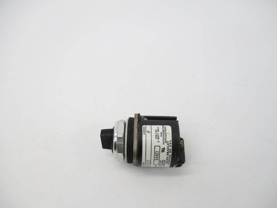 ALLEN BRADLEY 800T-U12 SER. P 300VAC UNMP