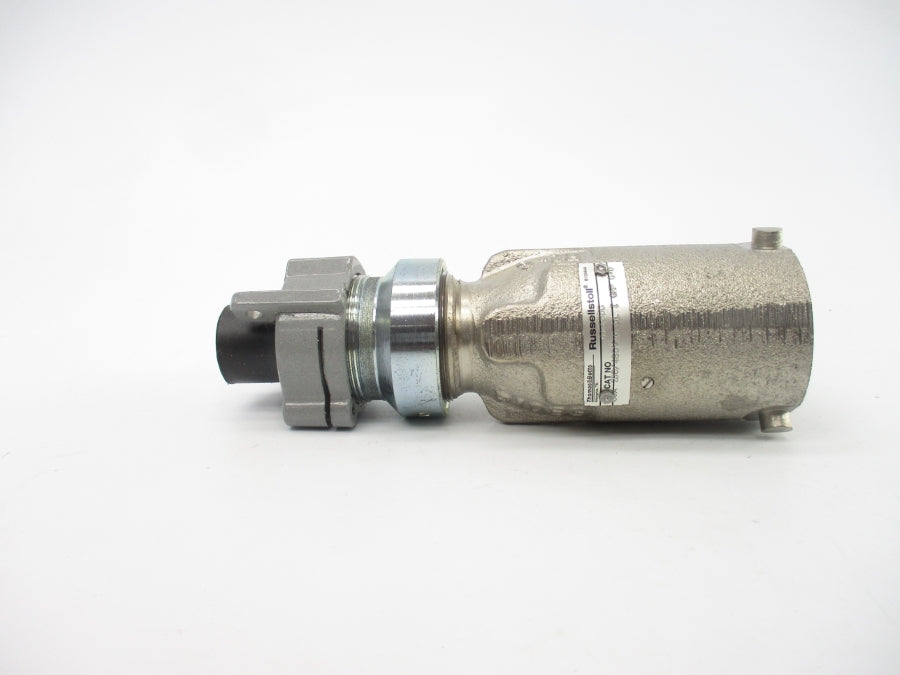THOMAS & BETTS 4238BC 480VAC 30A NSMP