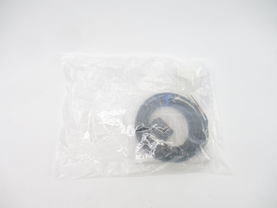OMRON E3Z-R81 12-24VDC 2M NSMP