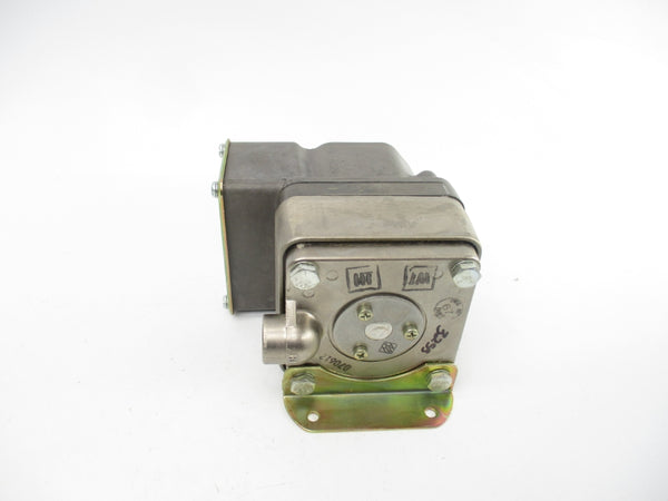 BRAKSDALE DPD1T-A150SS 480V 3A 1.5-150PSI NSNP