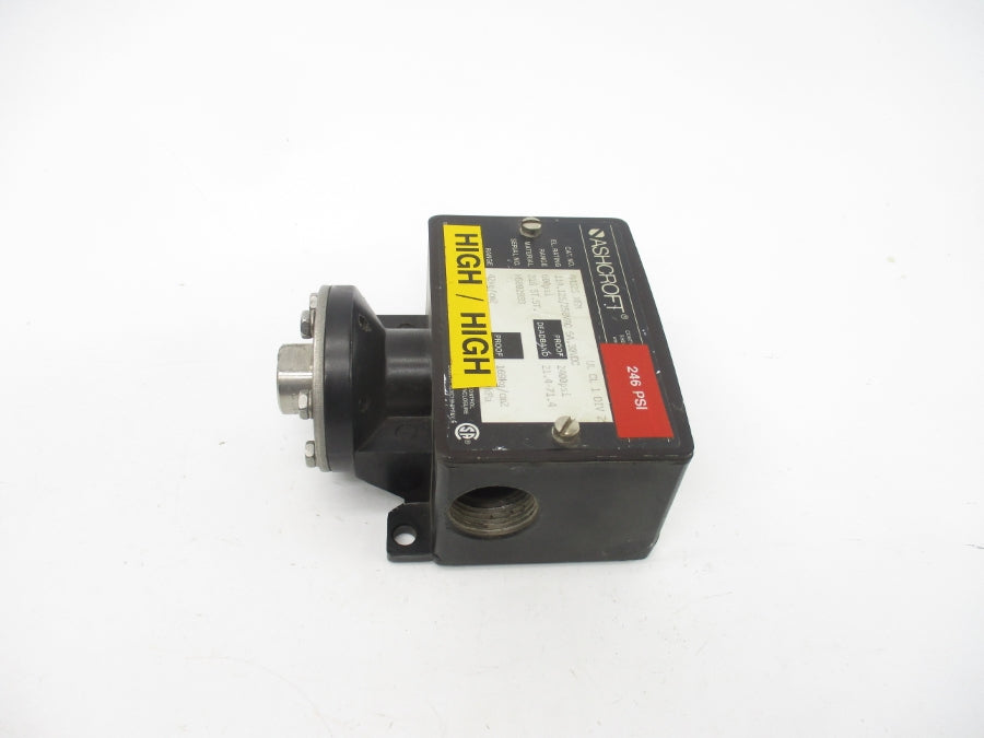 ASHCROFT B432SXFM 125/250VAC 11A 600PSI (AS PICTURED) NSNP