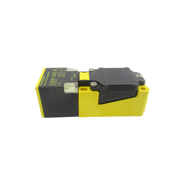 TURCK BI15-CP40-FZ3X2/S10 20-250VAC NSNP