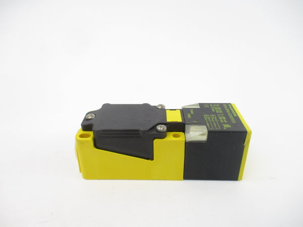 TURCK BI15-CP40-FZ3X2/S10 20-250VAC NSNP