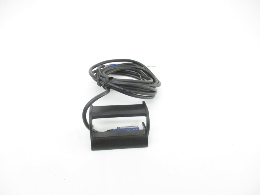 TELEMECANIQUE XS7F1A1DAL2 12-24V (AS PICTURED) NSNP