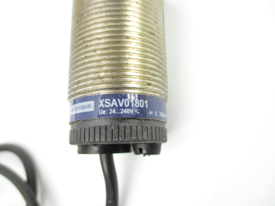 TELEMECANIQUE XSAV01801 24-240V UNMP