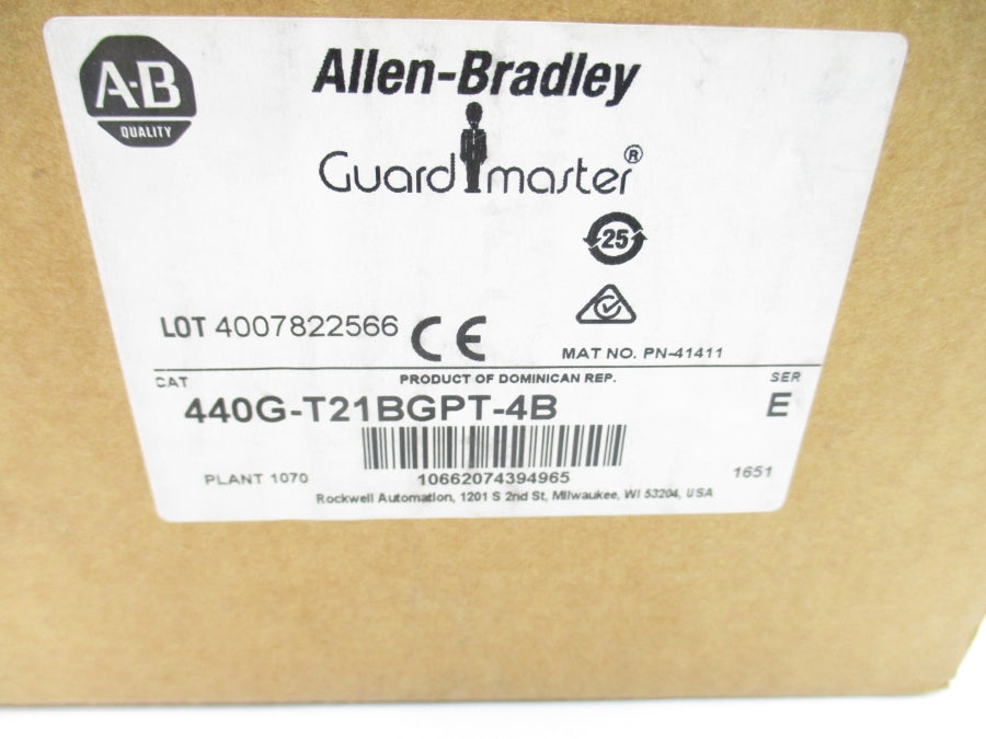 ALLEN BRADLEY 440G-T21BGPT-4B SER. E 110VAC 10A (BR/WH) NSMP