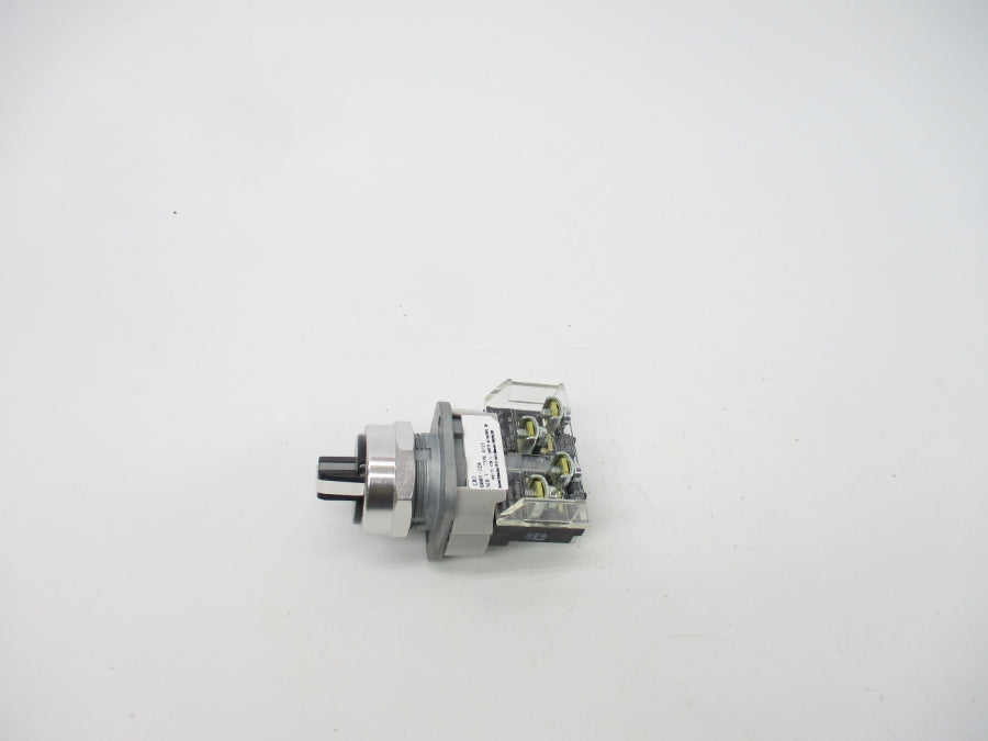 ALLEN BRADLEY 800T-J2A SER. T NSNP