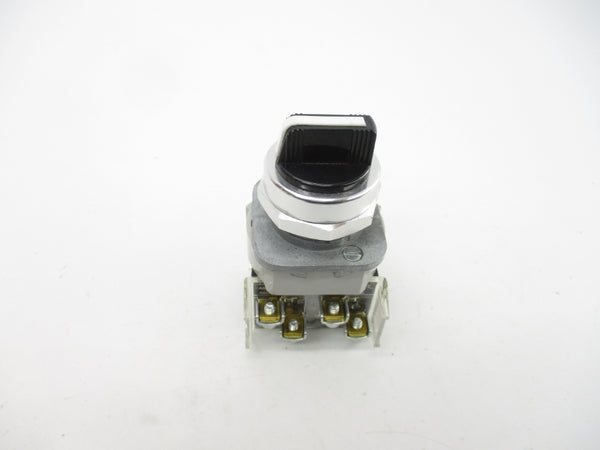 ALLEN BRADLEY 800T-J4B SER. T (WH) NSMP