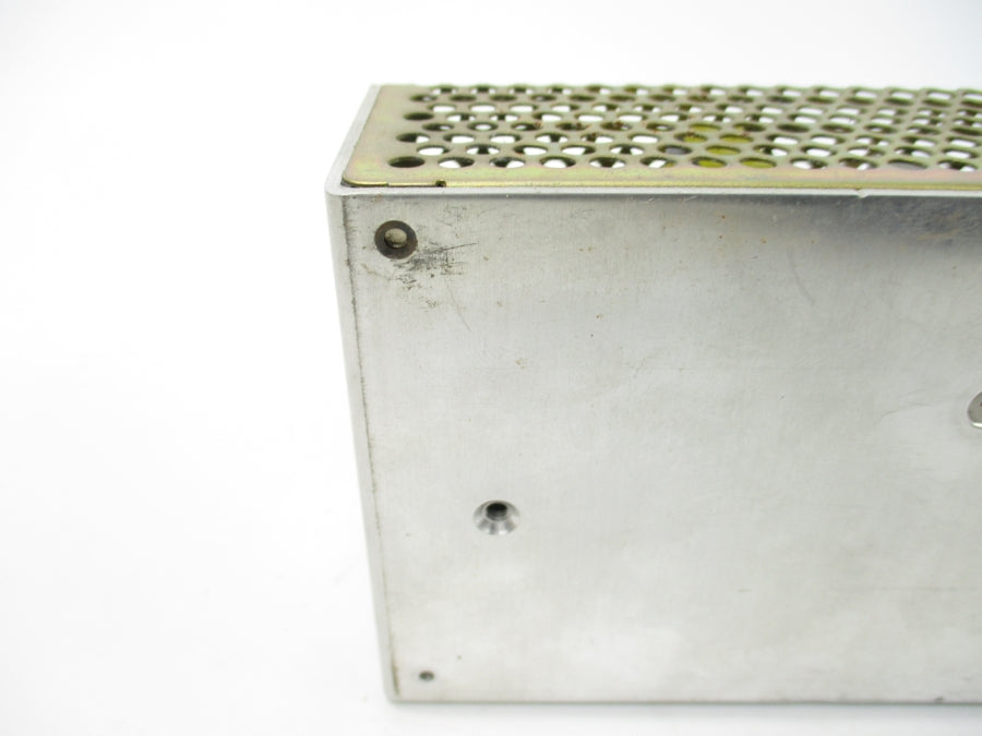 COSEL P100E-24 100-120/200-240V 2.5/1.5A UNMP