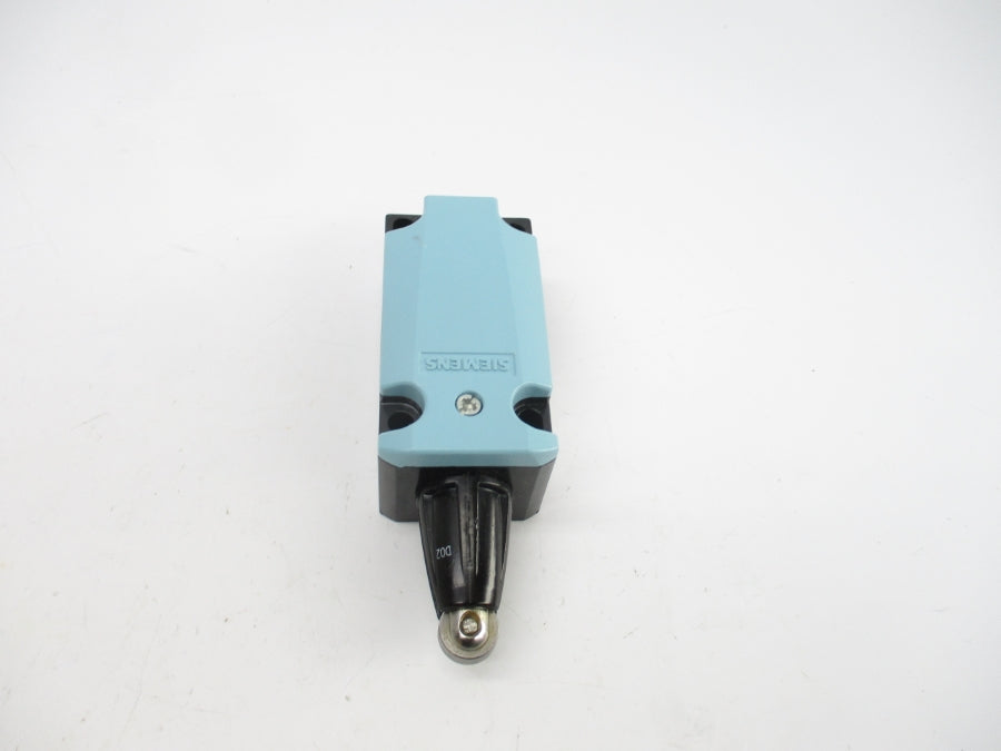 SIEMENS 3SE5112-0LD02 230VAC 1.5A NSNP