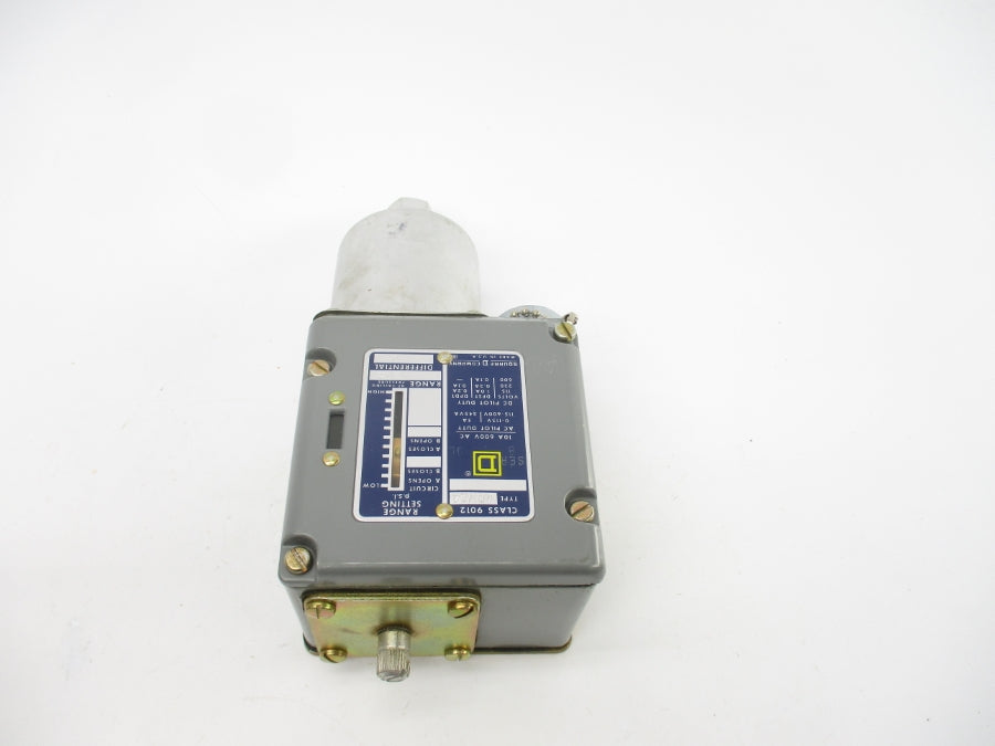 SQUARE D 9012ACW24 SER. B 600VAC 10A NSNP