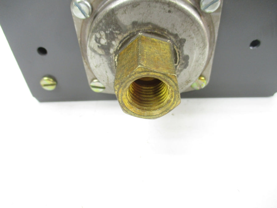 HONEYWELL L404A1396-2 0-150PSI NSNP