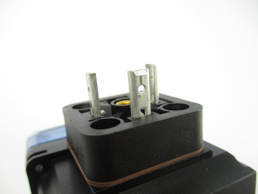 BURKERT SE32PV 00560547 230V 3A UNMP