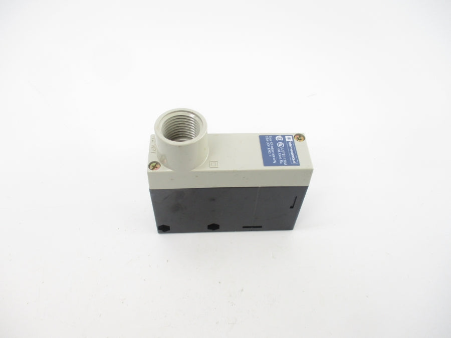 TELEMECANIQUE XUJ-M100314 24-240VAC NSNP