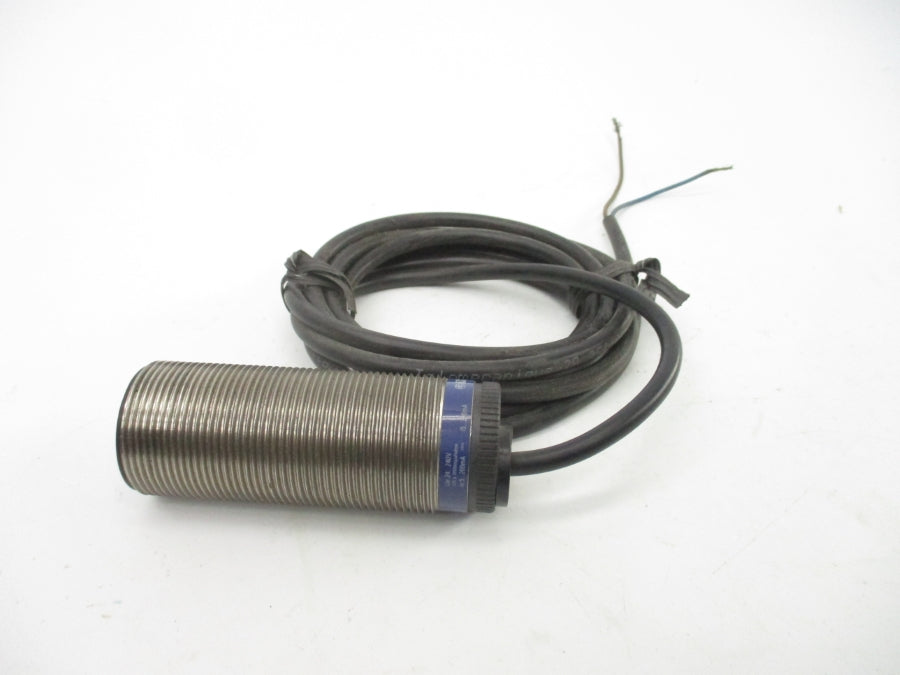 TELEMECANIQUE XSA-V02801 24-240V UNMP