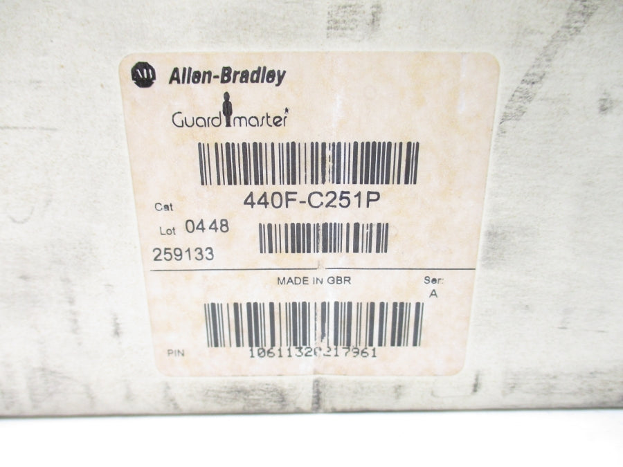 INUDSTRIAL SPARE PART 440F-C251P SER. A 110/230VAC 2A (WH) NSMP
