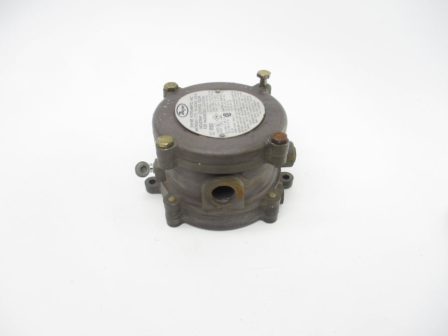 DWYER 1950-1-2F 480VAC 15A 10PSI UNMP