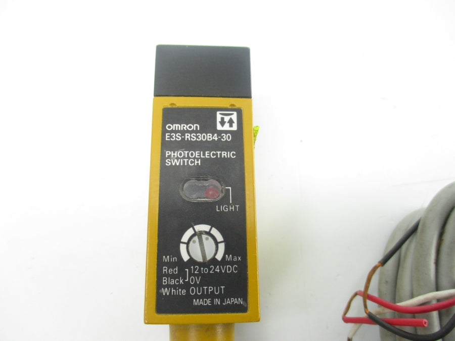 OMRON E3S-RS30B4-30 12-24VDC NSNP