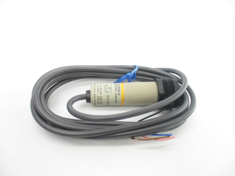 OMRON E3F2-DS10C4 10-30VDC 2M NSMP