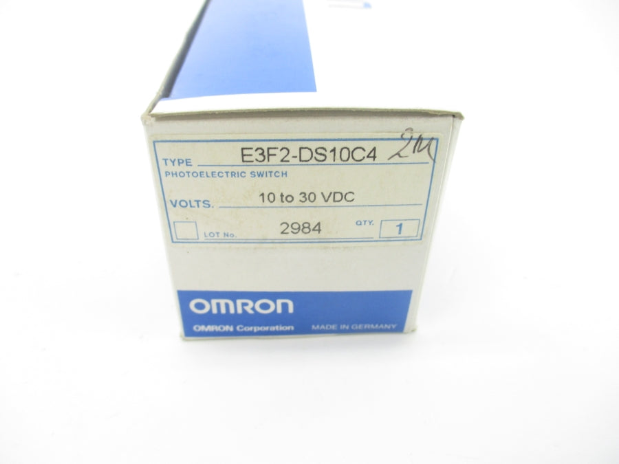 OMRON E3F2-DS10C4 10-30VDC 2M NSMP