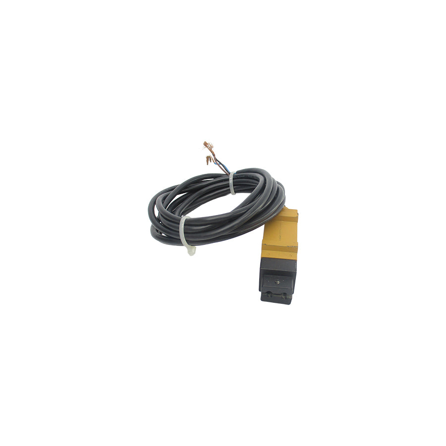 OMRON E3S-X3CB4 12-24VDC UNMP