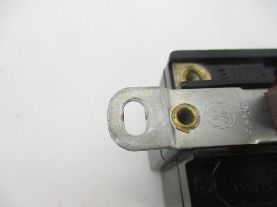 GENERAL ELECTRIC CR1061P0B 110/230V UNMP