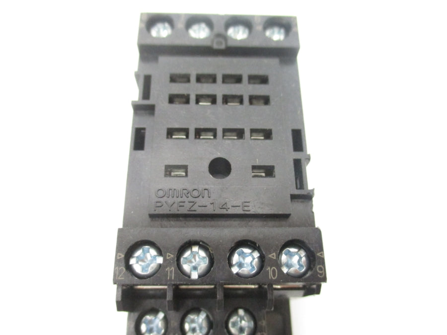 OMRON PYFZ-14-E 250VAC 20A NSNP