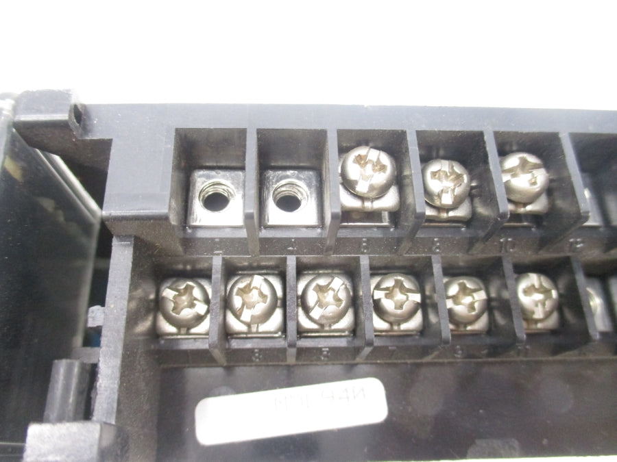 GE FANUC IC693MDL940C 2A UNMP