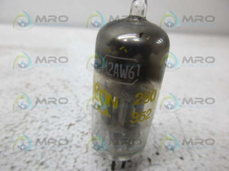 RAYTHEON 12AW6 ELECTRONIC TUBE NSMP
