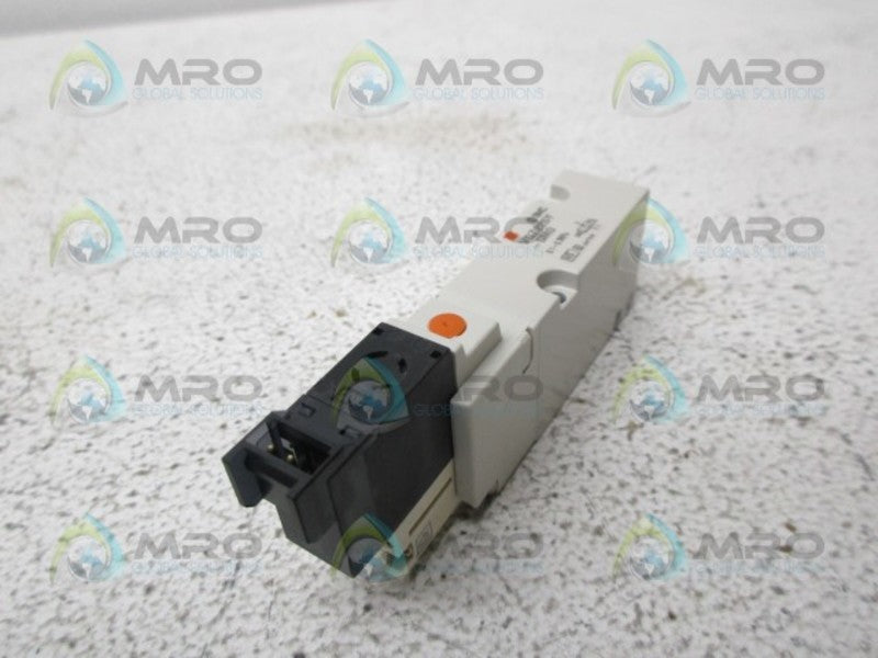 SMC VQZ225Y-5M0 SOLENOID VALVE NSNP