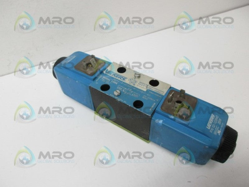 VICKERS DG4V-3-2C207-M-U-HH7-60 SOLENOID VALVE UNMP