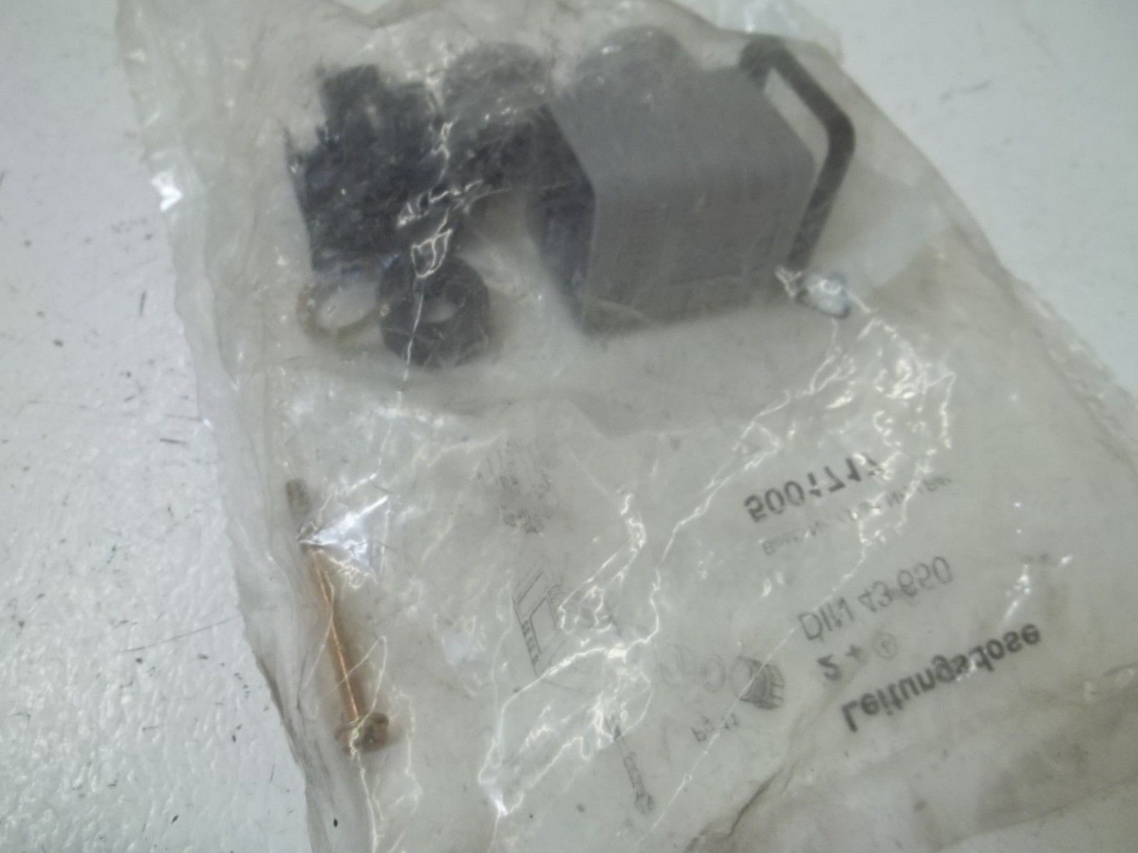 LEITUNGSDOSE 5001717 HYDRAULICS VALVE PLUG KIT NSMP
