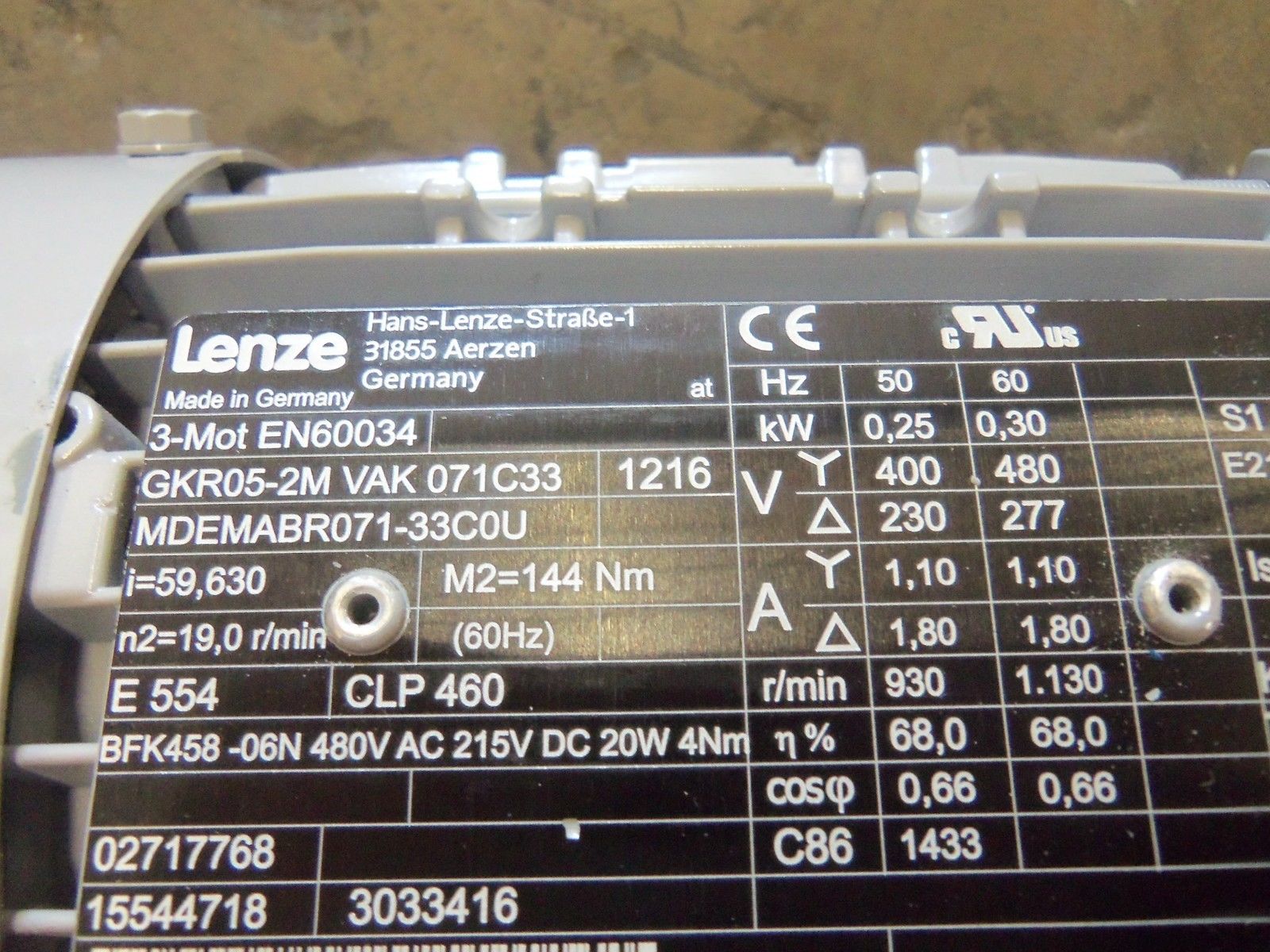 LENZE GKR05-2MVAK-071C33 MOTOR NSNP