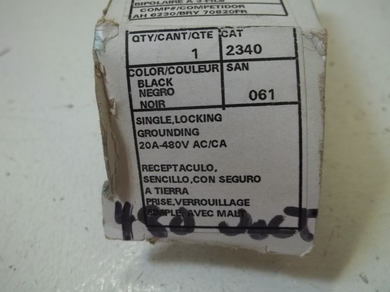 LEVITON 2340 SINGLE,LOCKING GROUNDING 20A-480V AC/CA NSMP