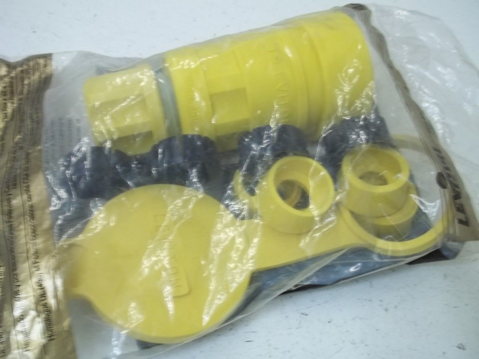 LEVITON L17-30R WETGUARD CONNECTOR NSMP
