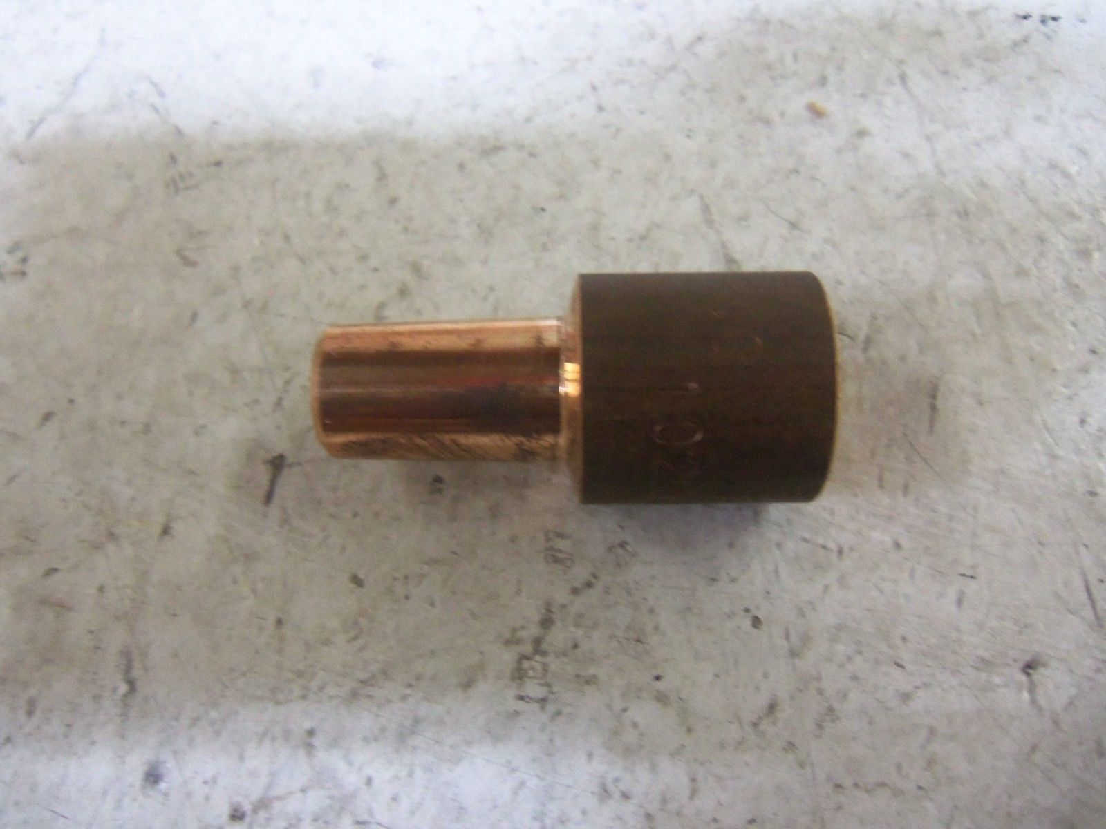 LOT OF 100 CADI W-PN-U2M-1240 STRAIGHT CAP NSMP