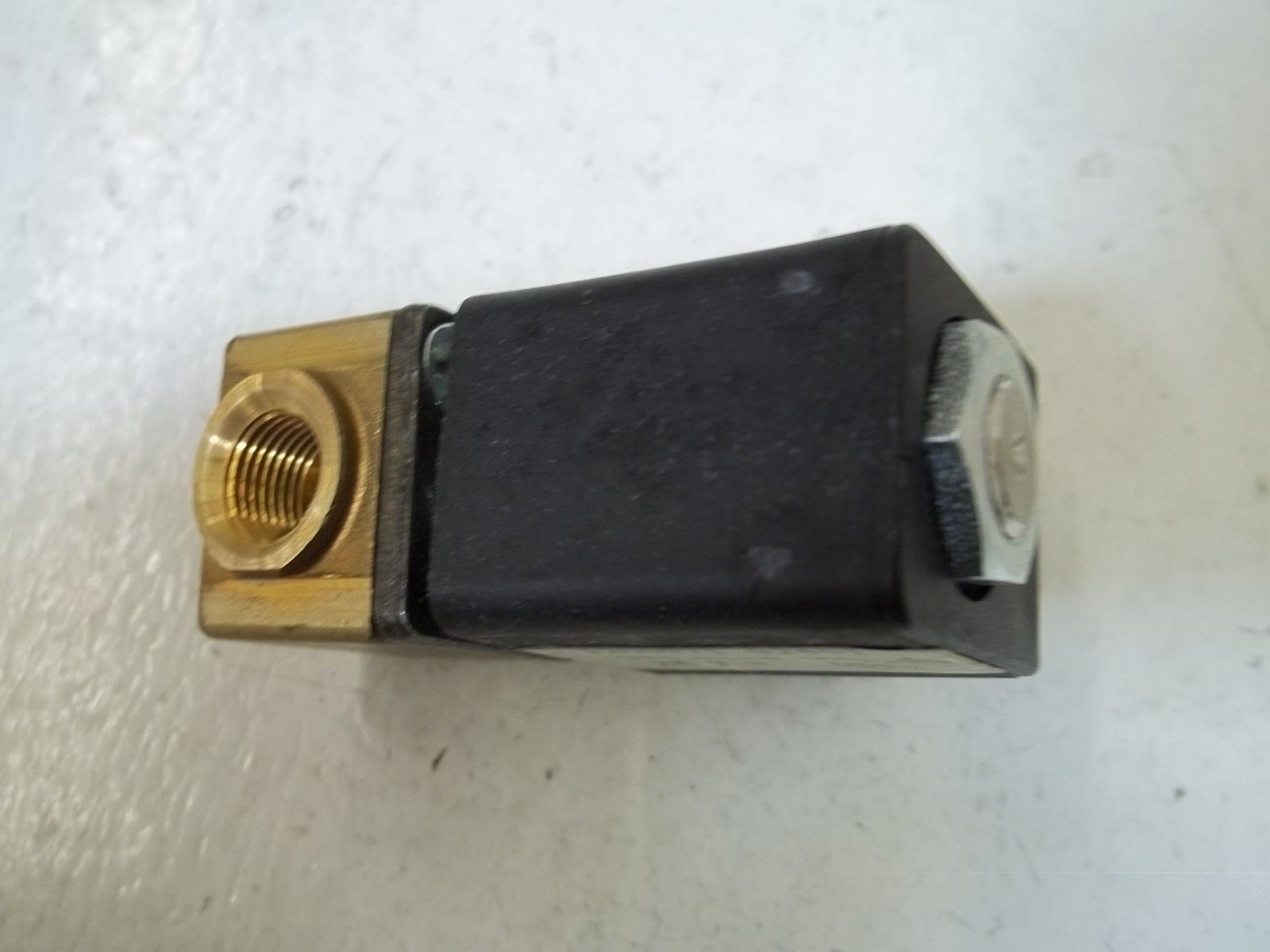 LOT OF 10 COIL 1200971 02401 24V UNMP