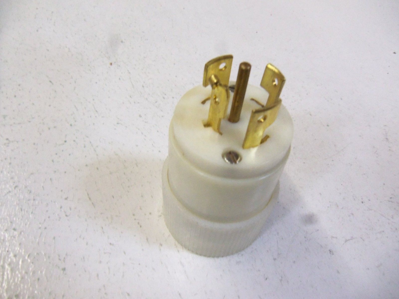 LOT OF 10 BRYANT 3521 NSMP