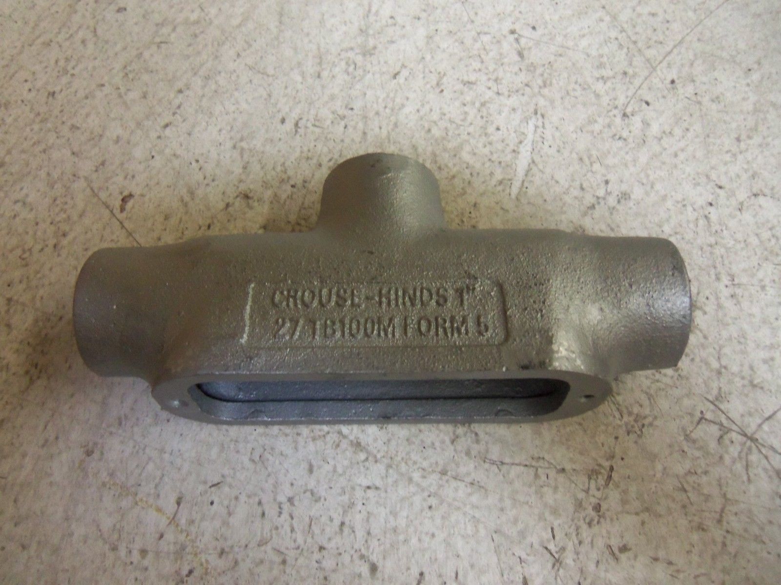 LOT OF 10 CROUSE-HINDS TB100M CONDUIT NSMP