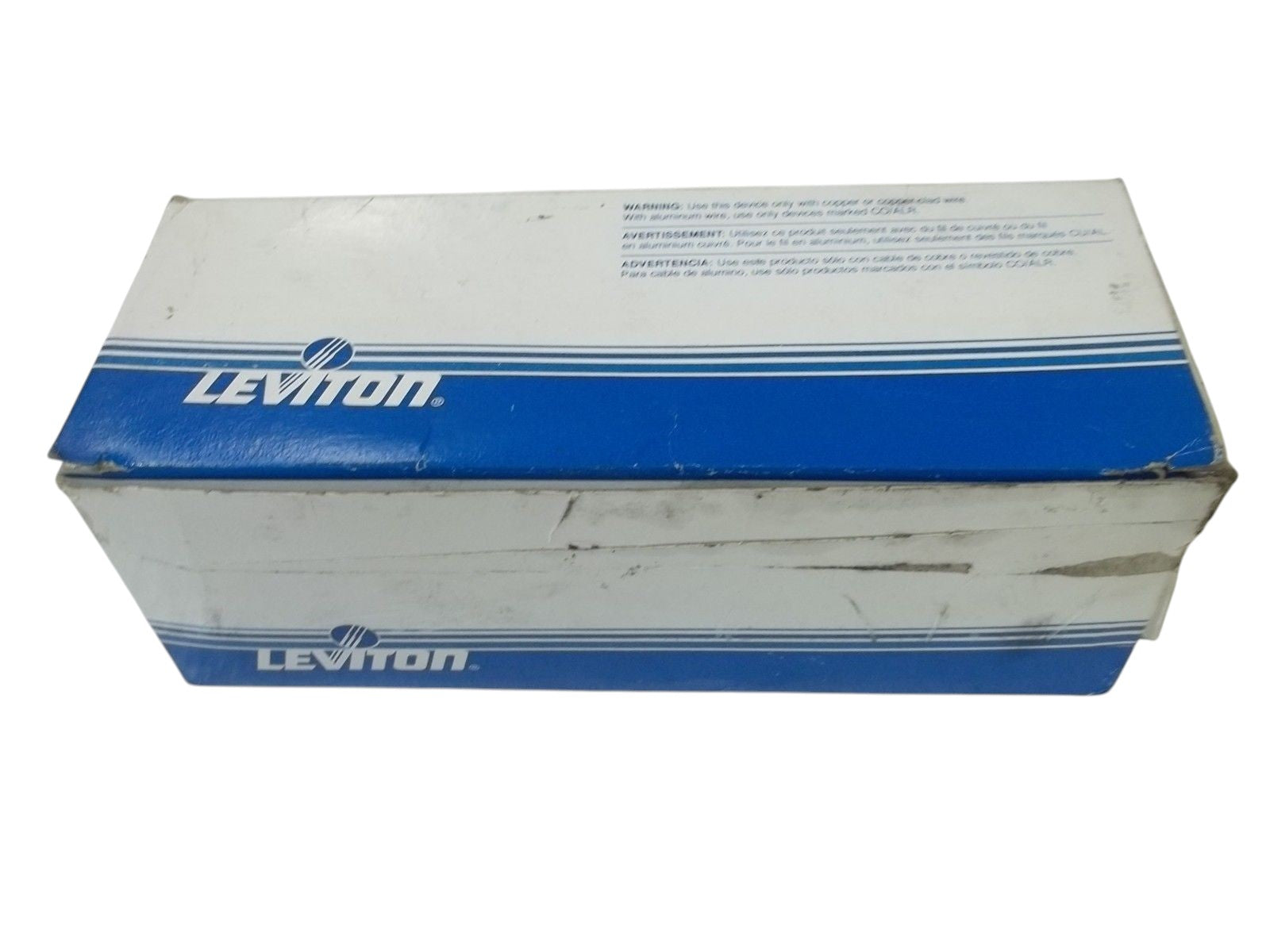 LOT OF 10 LEVITON 115CV 2POLE 2-WIRE ROUND CONNECTOR NSMP