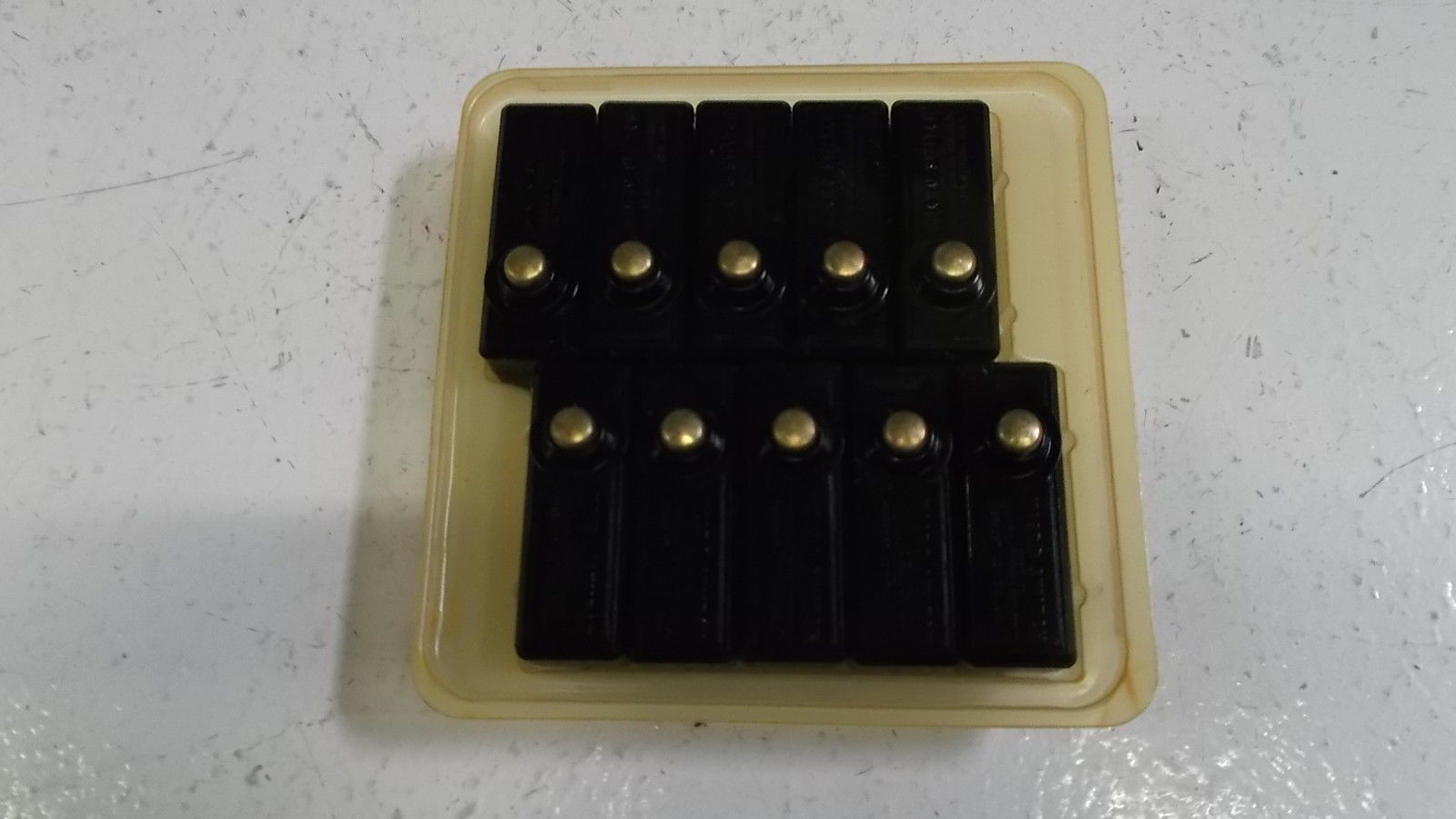 LOT OF 10 MICROSWITCH YZ-2RD NSMP