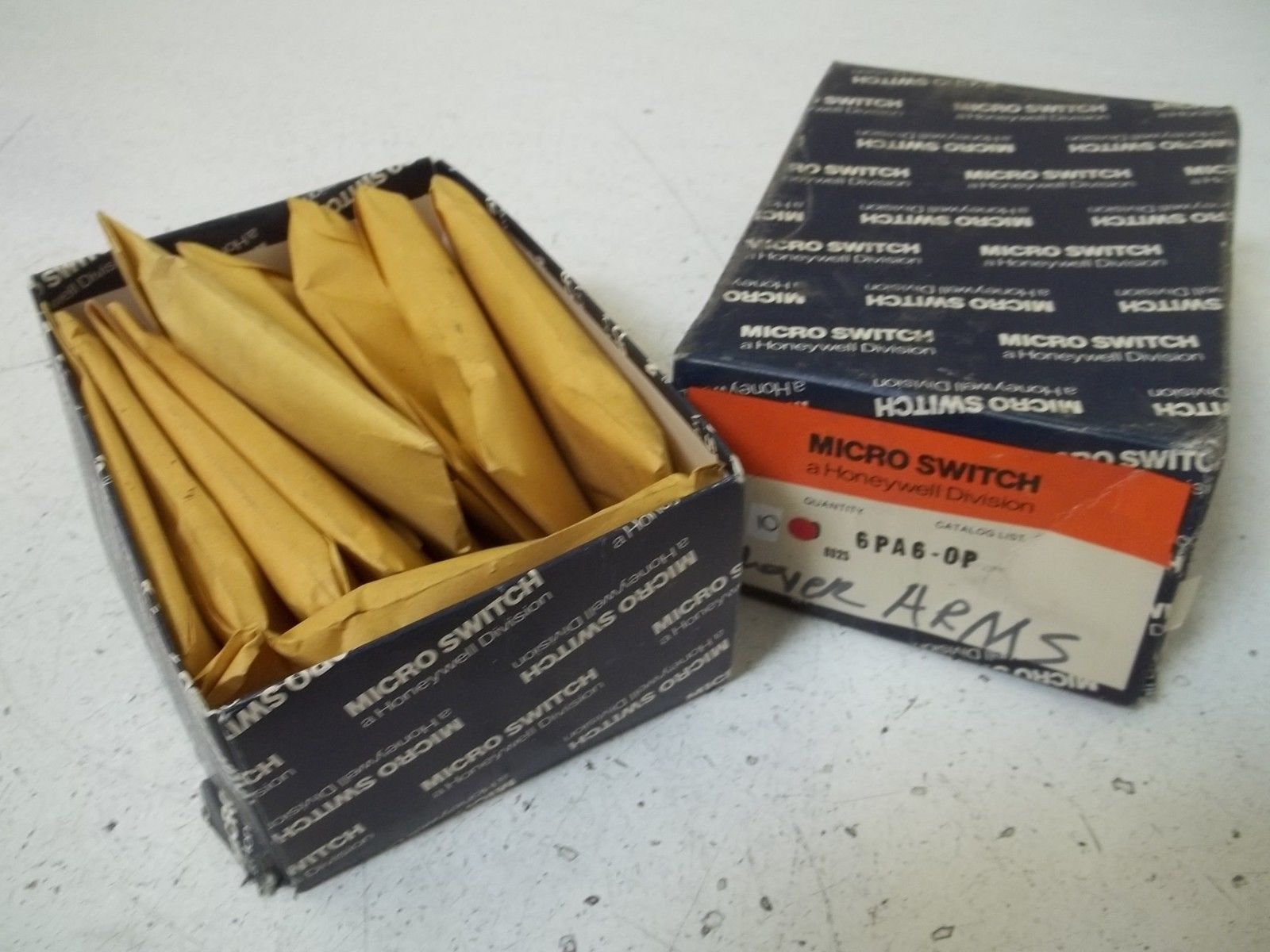 LOT OF 10 MICROSWITCH 6PA6-OP ROLLER ARMS KIT NSMP