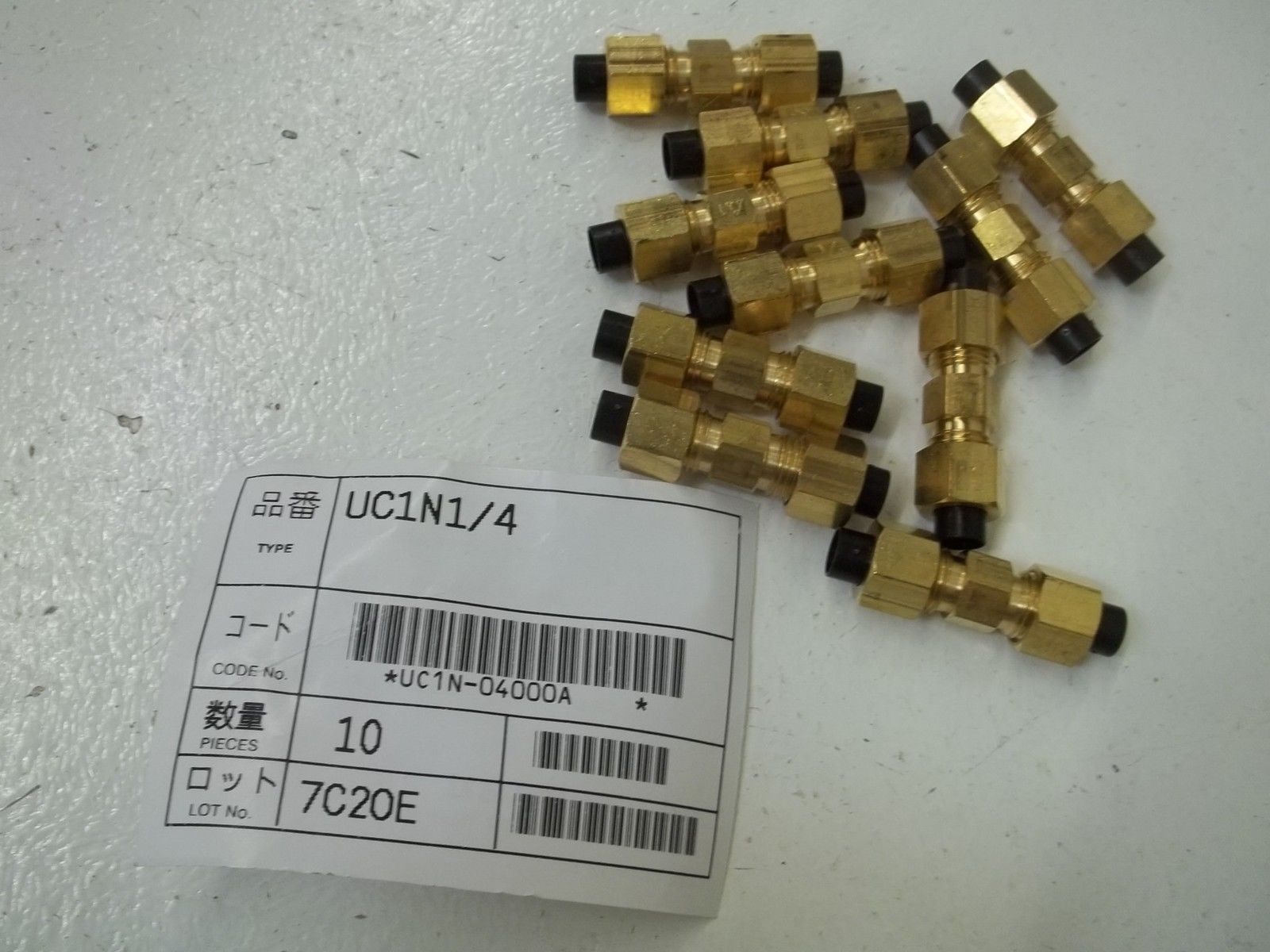 LOT OF 10 NITTA MOORE UC1N1/4 FITTINGS NSNP