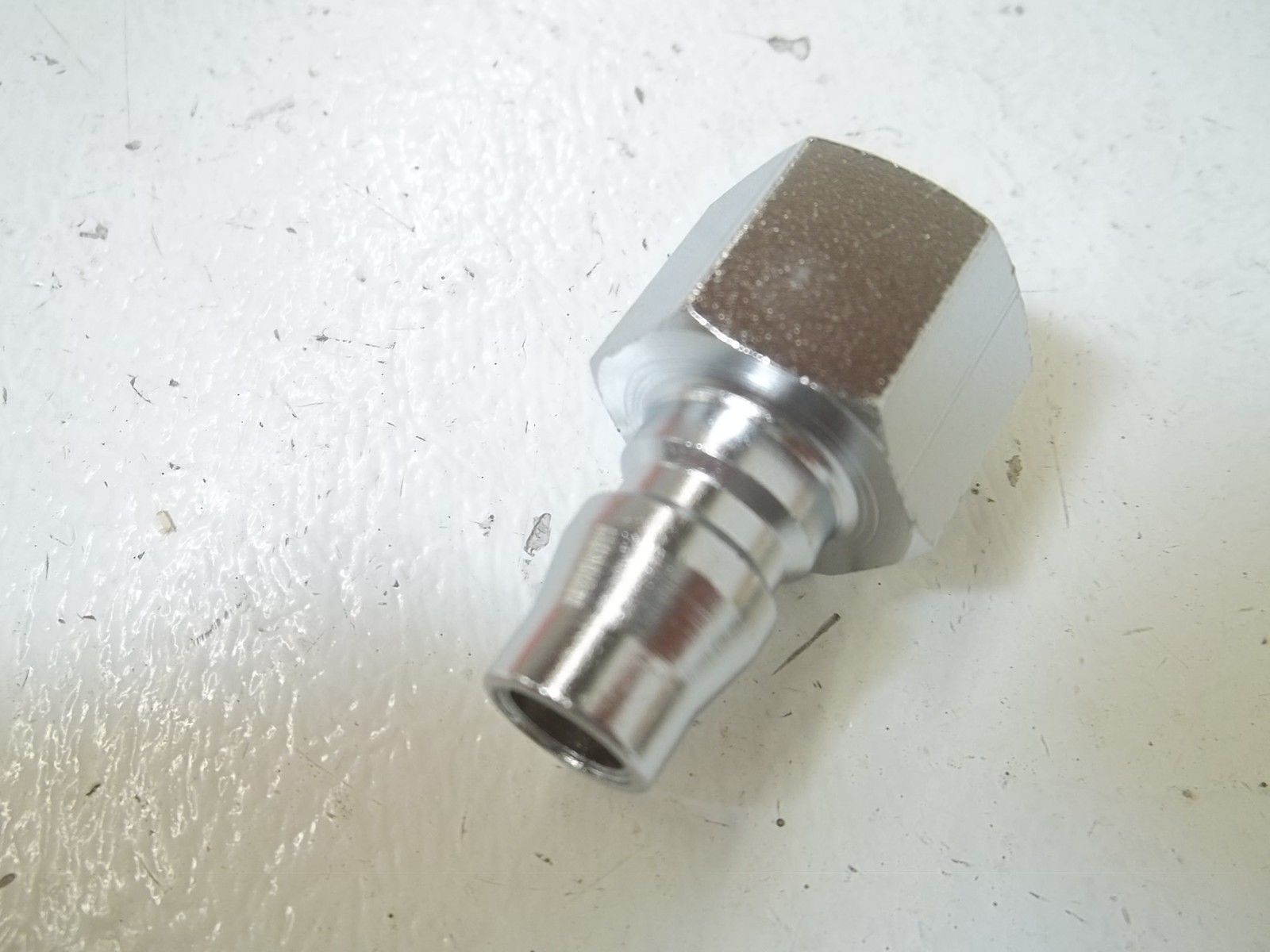 LOT OF 10 NITTO 30PF HI-COUPLER PLUGNSMP