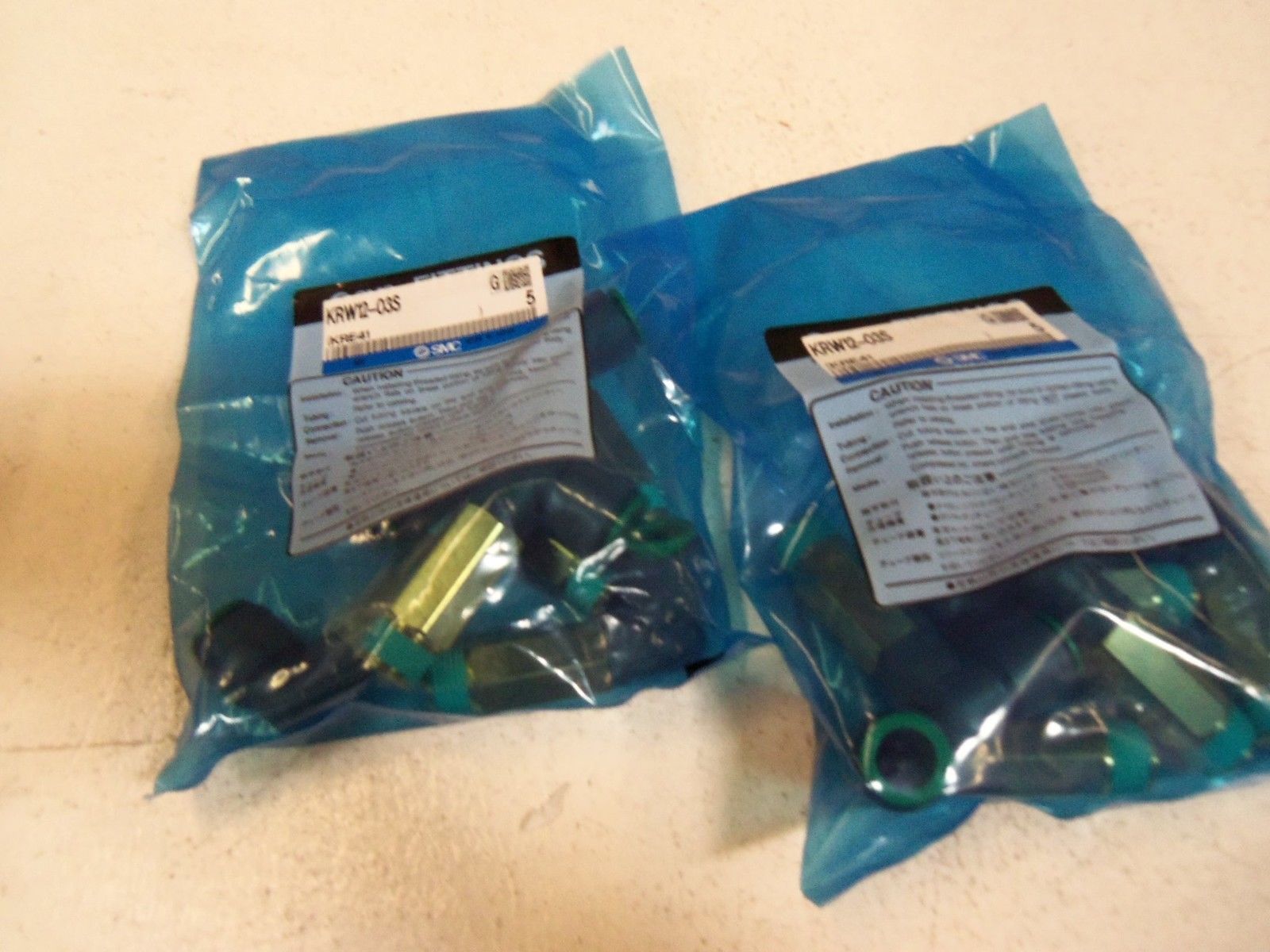 LOT OF 10 SMC FITTING KRW12-03S NSMP