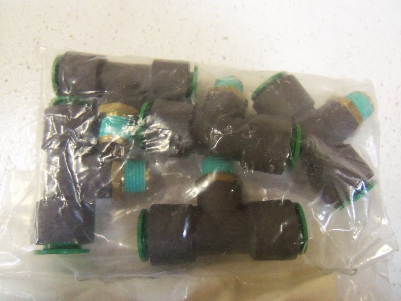 LOT OF 10 SMC FITTINGS KRT12-02S NSMP